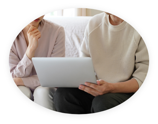 クライアントの相談を受けるイメージ写真